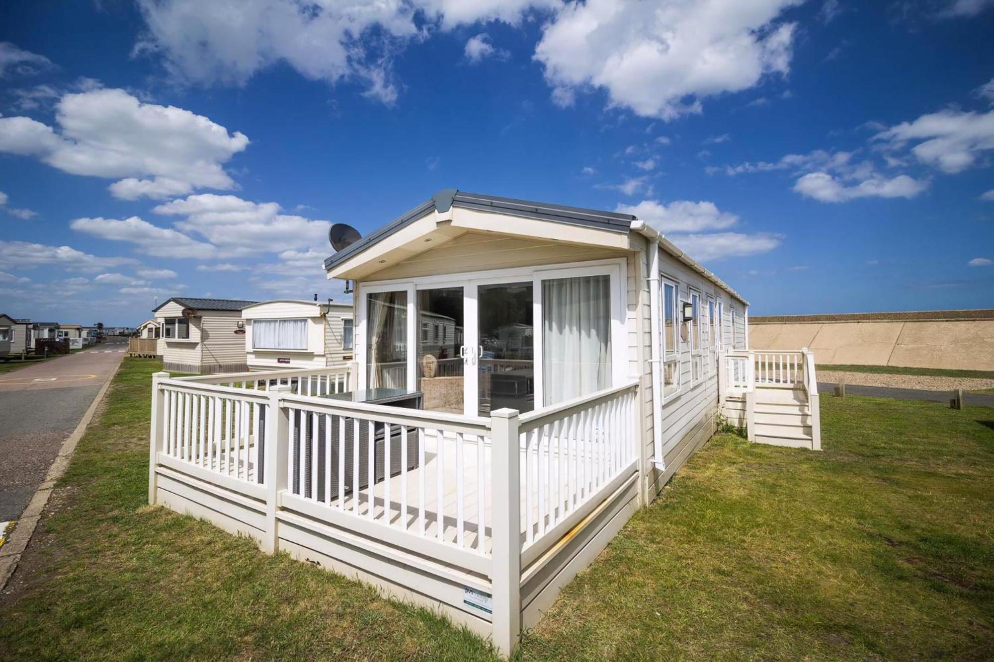 Beautiful 6 Berth Caravan By The Beach In Suffolk Ref 40076Nd Lowestoft Eksteriør billede